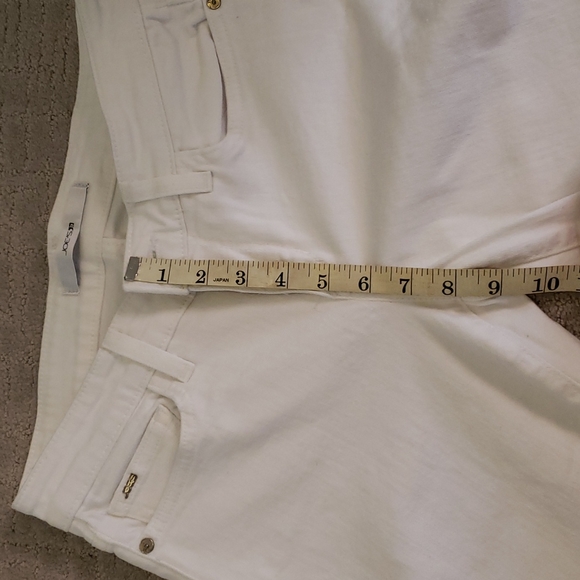 Joe's Jean's - Picture 7 of 9